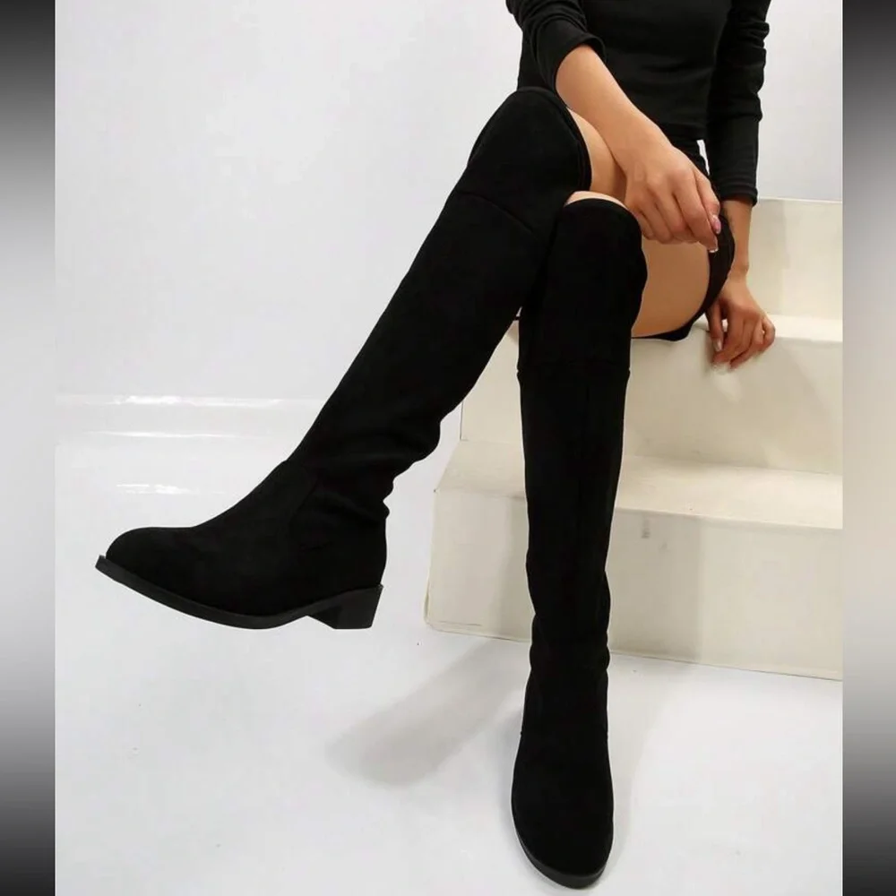 SHEIN Black faux suede Winter knee high boots Size 8